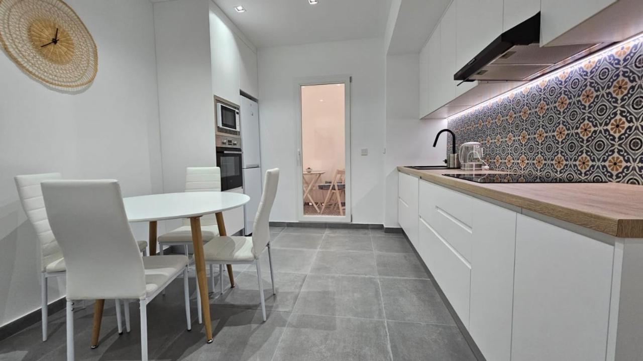Friends Corner Carolina's Apartamento Alicante